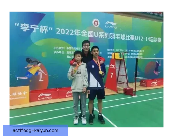 洛卡特利继续引领国家队争胜，表现值得关注助力球队争夺重要赛事佳绩