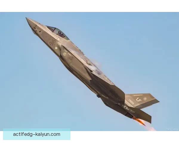 梅赫伦边路速度持续提升，战术灵活性值得关注